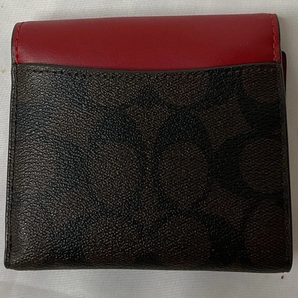 Coach Outlet Small Trifold Wallet In